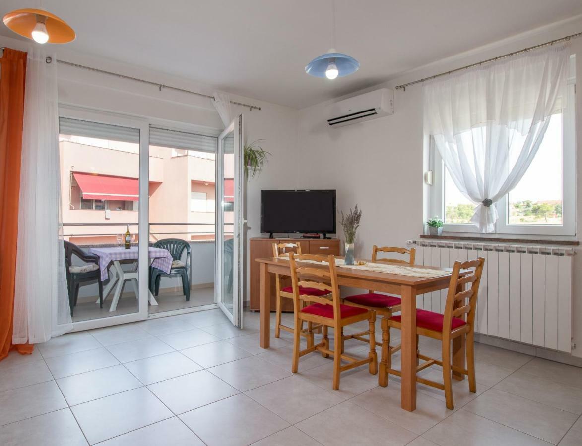 Antonija Apartment Pula Exterior photo